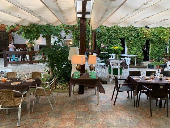 La Montanesuca Food & Drinks