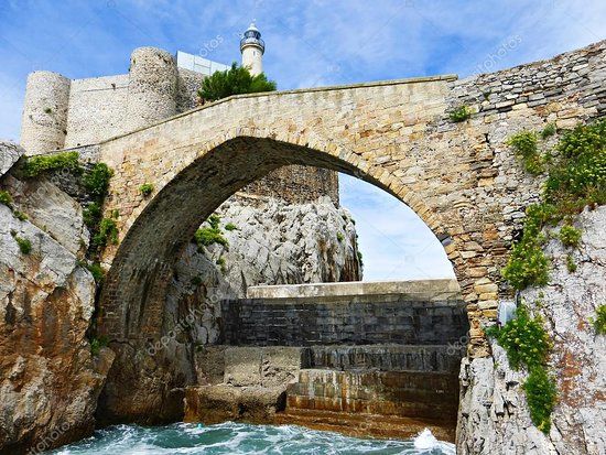Puente Medieval de Castro Urdiales